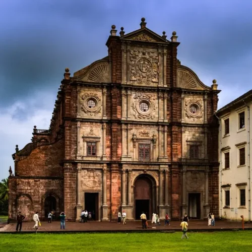 Taxi Service in Basilica of Bom Jesus - South Goa Taxi Tour Package