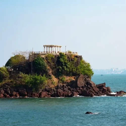 Taxi Service in Dona Paula View Point - South Goa Taxi Tour Package